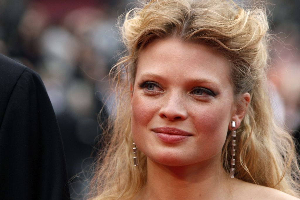A atriz Mélanie Thierry, que acompanha a equipe do filme "La princesse de Montpensier" em Cannes | Fracois Guillot / AFP Photo