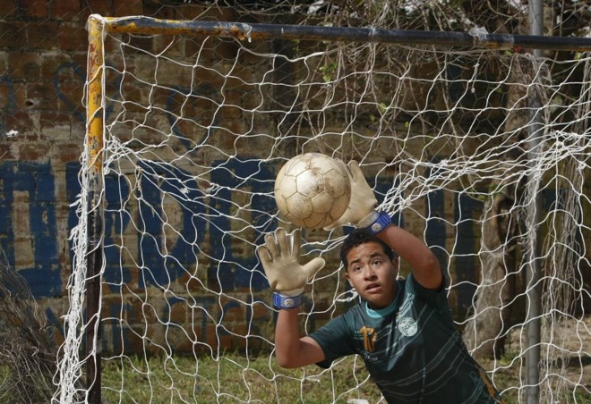 Moisés, de 12 anos, deixou de ser agressivo e viu as notas melhorarem | 