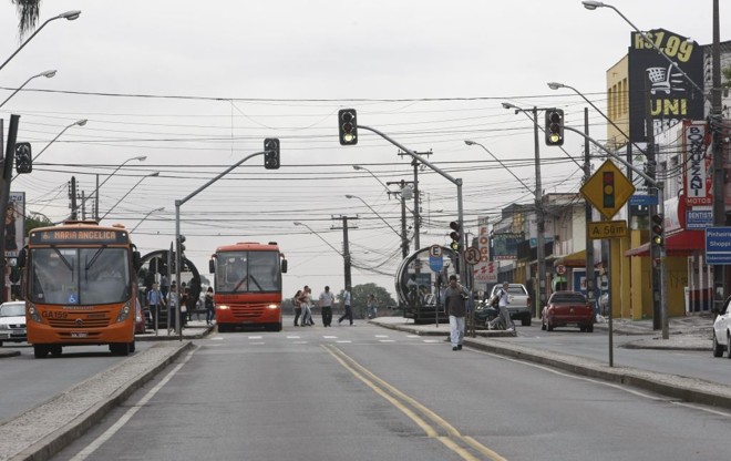 Avenida Winston Churchill: pontos comerciais disputados mostrados recentemente na coluna |