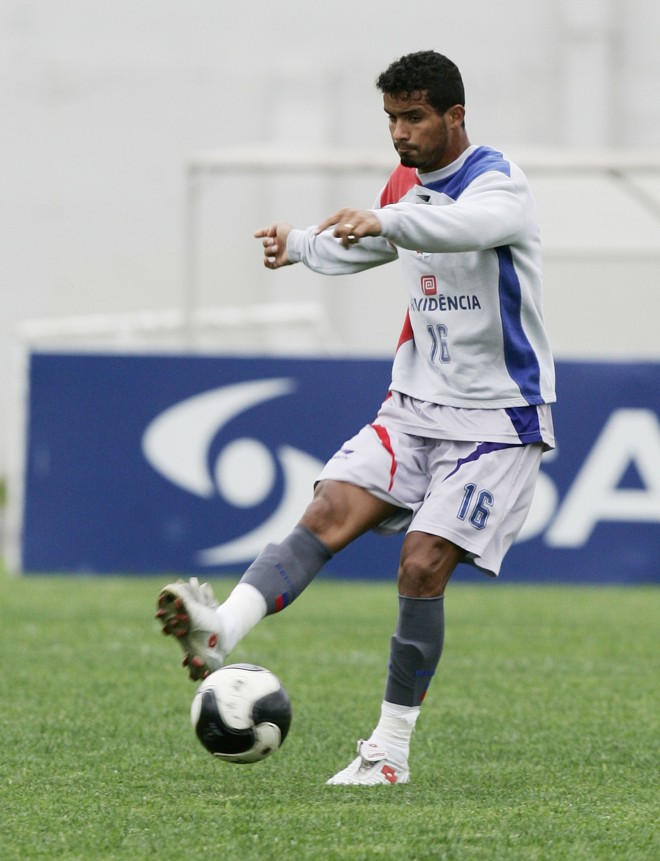 Muito criticado pelo torcida, Leandro Nieheus entende que a pressão é normal por resultados | 