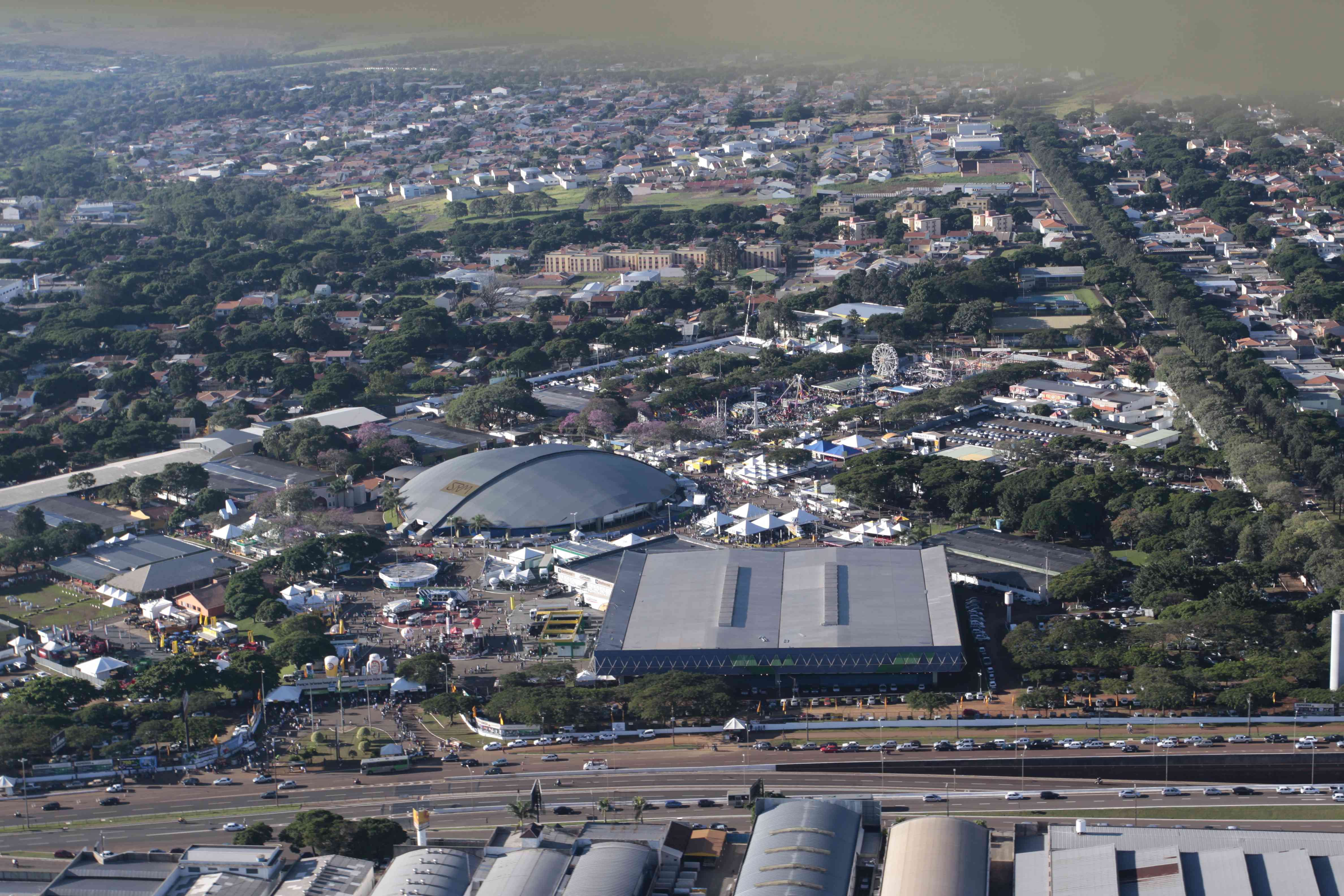 A edição deste ano da Feira Agropecuária, Industrial e Comercial de Maringá (Expoingá)contará com dez atrações na Arena Coberta do Parque de Exposições Francisco Feio Ribeiro | Assessoria SRM