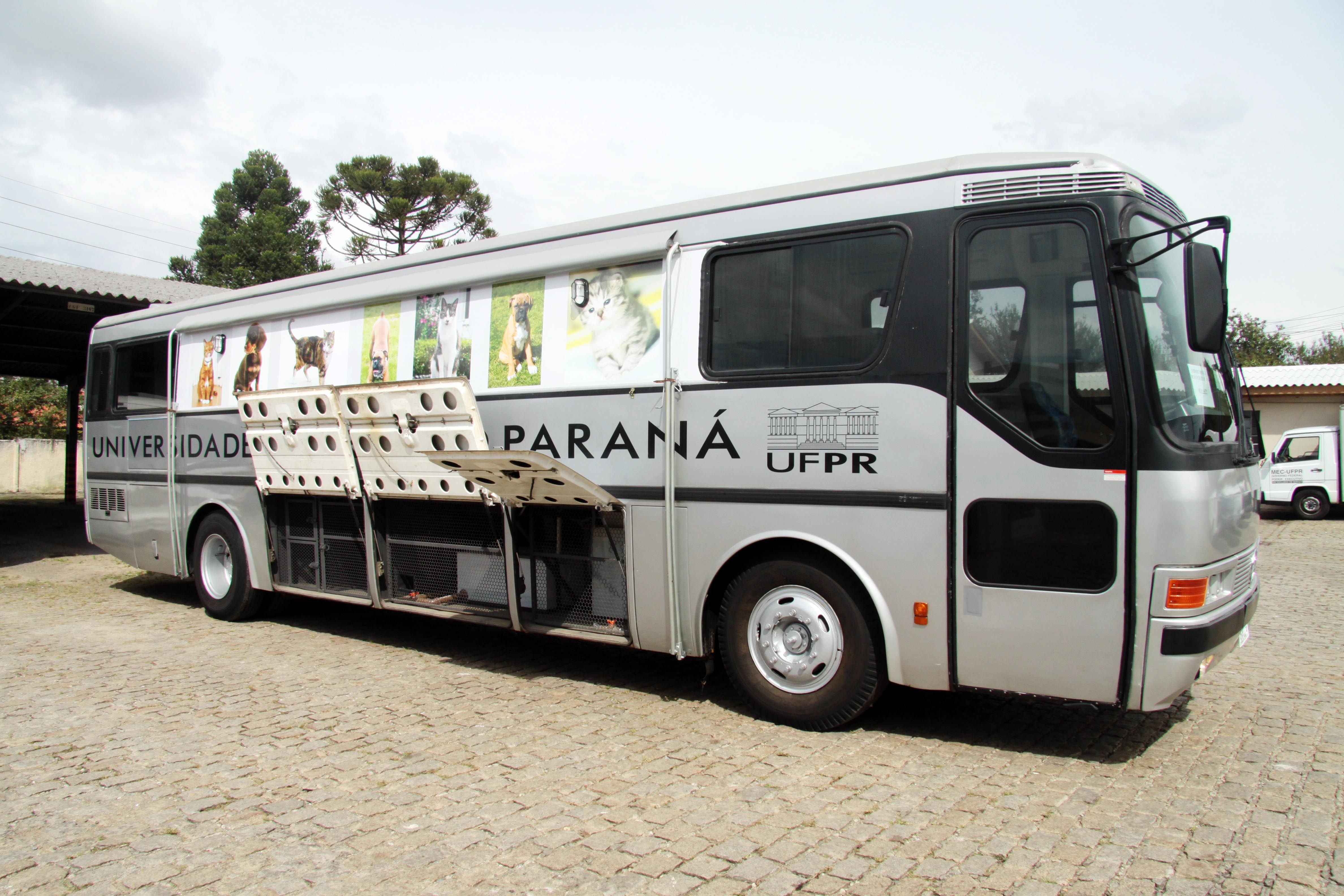 Ônibus foi equipado com centro cirúrgico e pós-operatório | Divulgação/Valdecir Galor/SMCS
