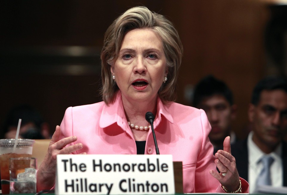 Hillary Clinton anuncia que esboço da resolução do Conselho de Segurança da ONU contará com sanções contra o Irã. | REUTERS/Kevin Lamarque