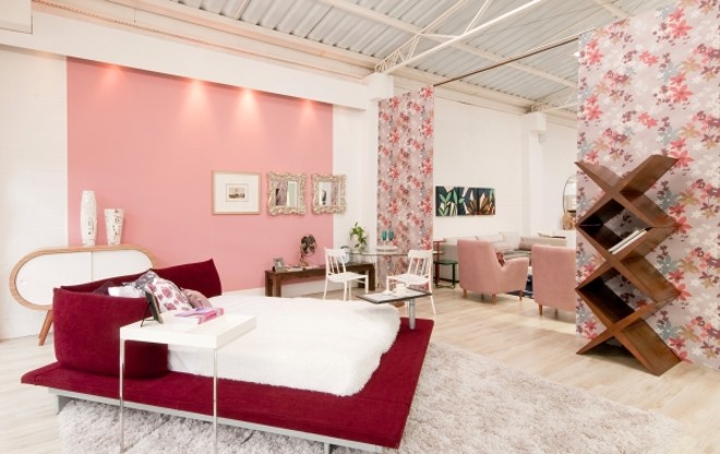 O arquiteto Jorge Elmor resgatou o estilo vintage, utilizando estampas modernas |