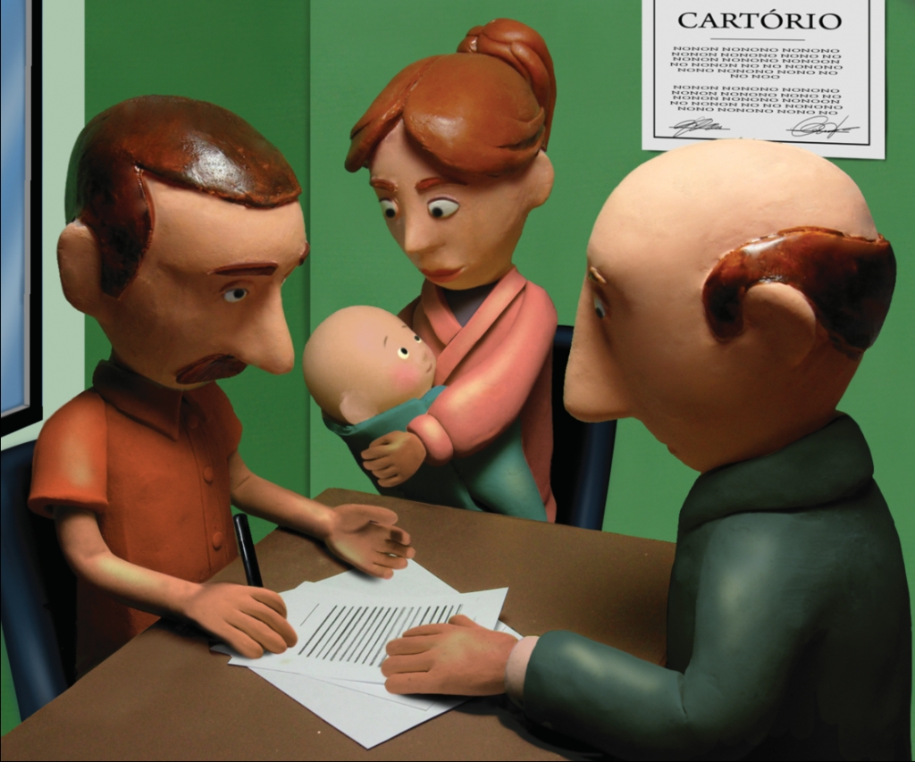 João tinha algumas semanas quando foi registrado. A demora aconteceu porque os pais náo tinham dinheiro sobrando. Foram até o cartório mais próximo e descobriram que o registro era de graça |