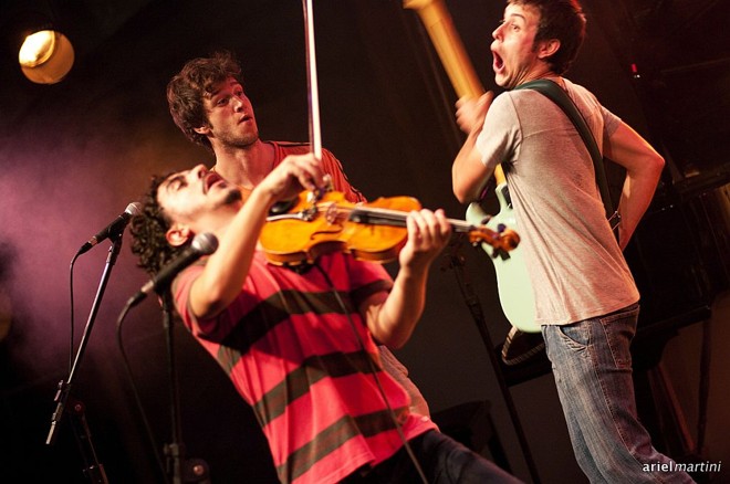 Banda Gentileza em show em São Paulo: tocar em novas cidades é o objetivo atual |