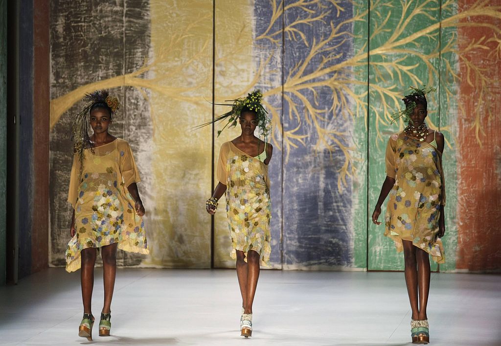 Organização do evento apoiou iniciativa do estilista Walter Rodrigues, que escolheu apenas modelos negras para apresentar sua coleção | Bruno Domingos/Reuters