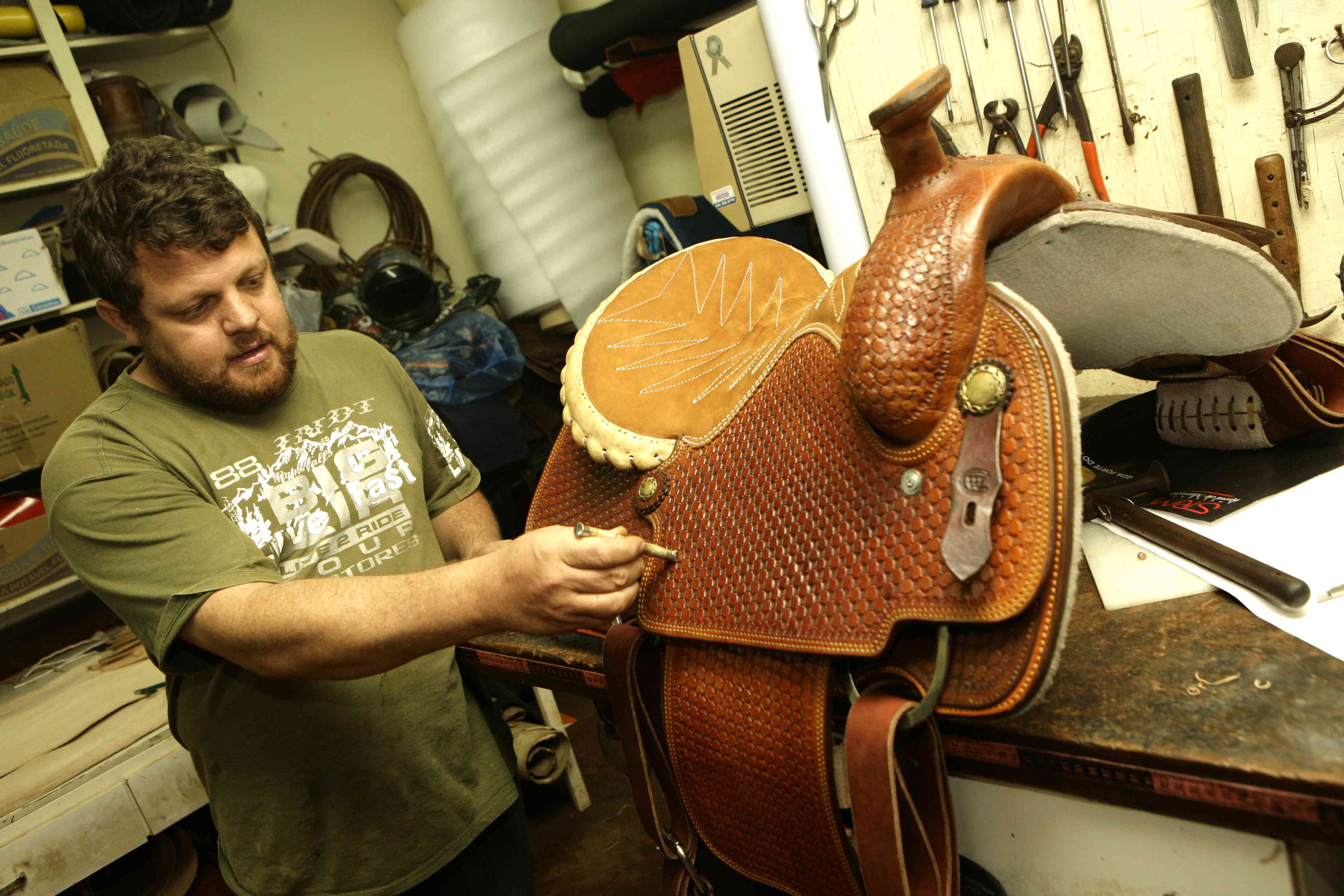 Flávio Marques é um dos trabalhadores que utilizam o Parque de Exposições ao longo do ano todo | Divulgação/ Sociedade Rural de Maringá