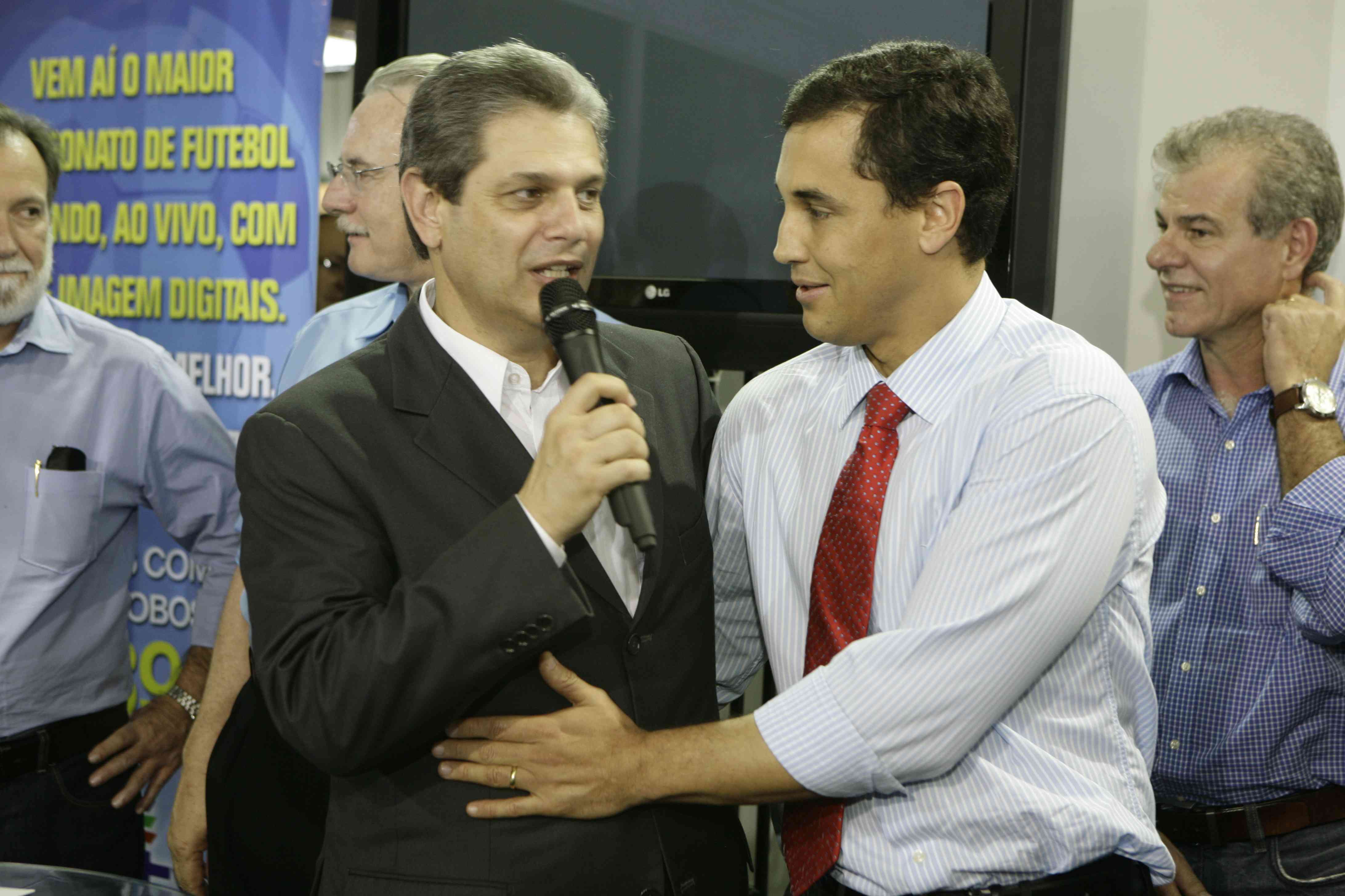 Barbosa Neto e Silvio Barros inauguraram as operações da Sercomtel, em Maringá | Divulgação/Sociedade Rural de Maringá