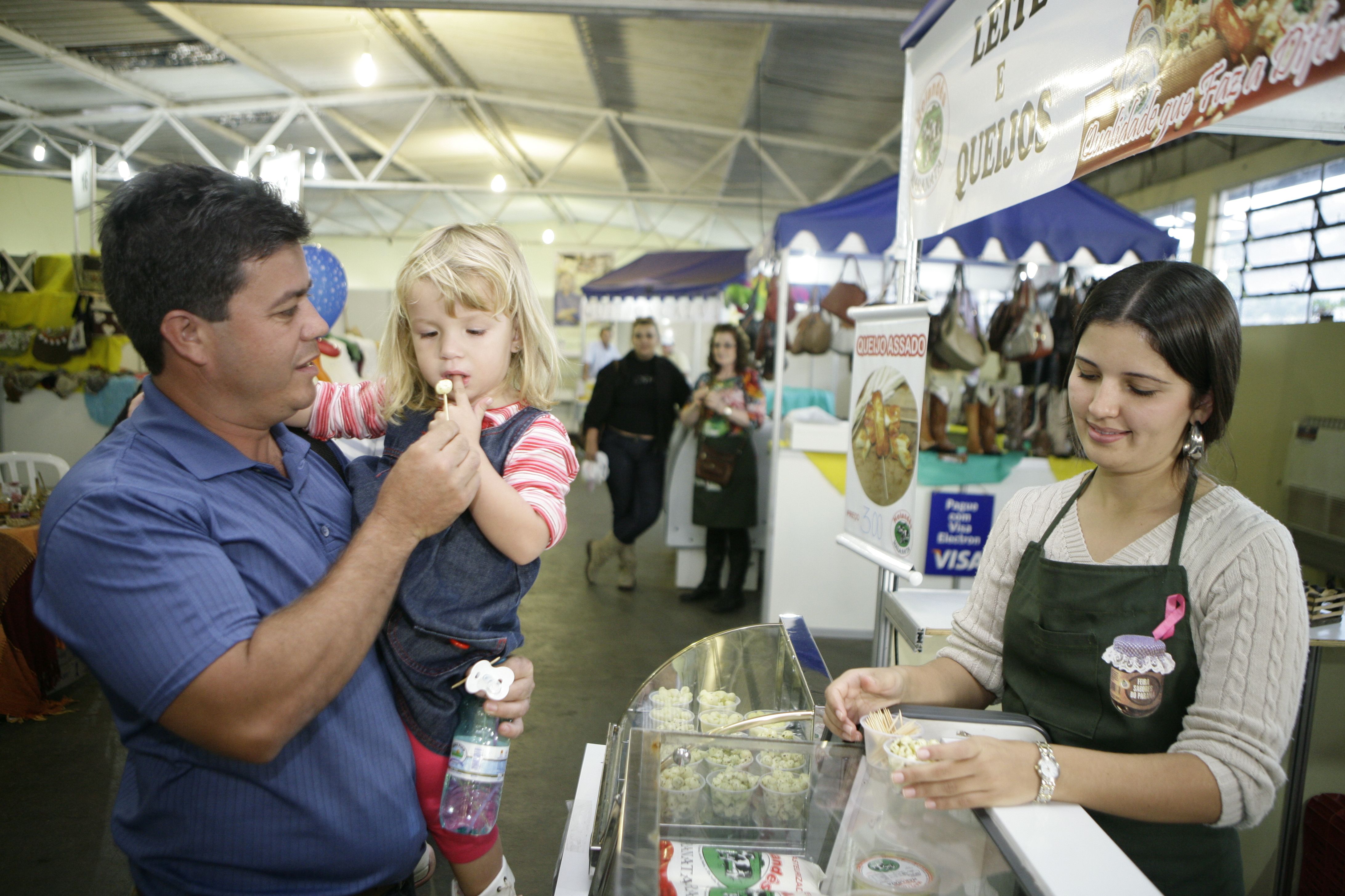 Os produtos da Feira de Sabores enchem os olhos e o estômago | Divulgação/ Sociedade Rural de Maringá