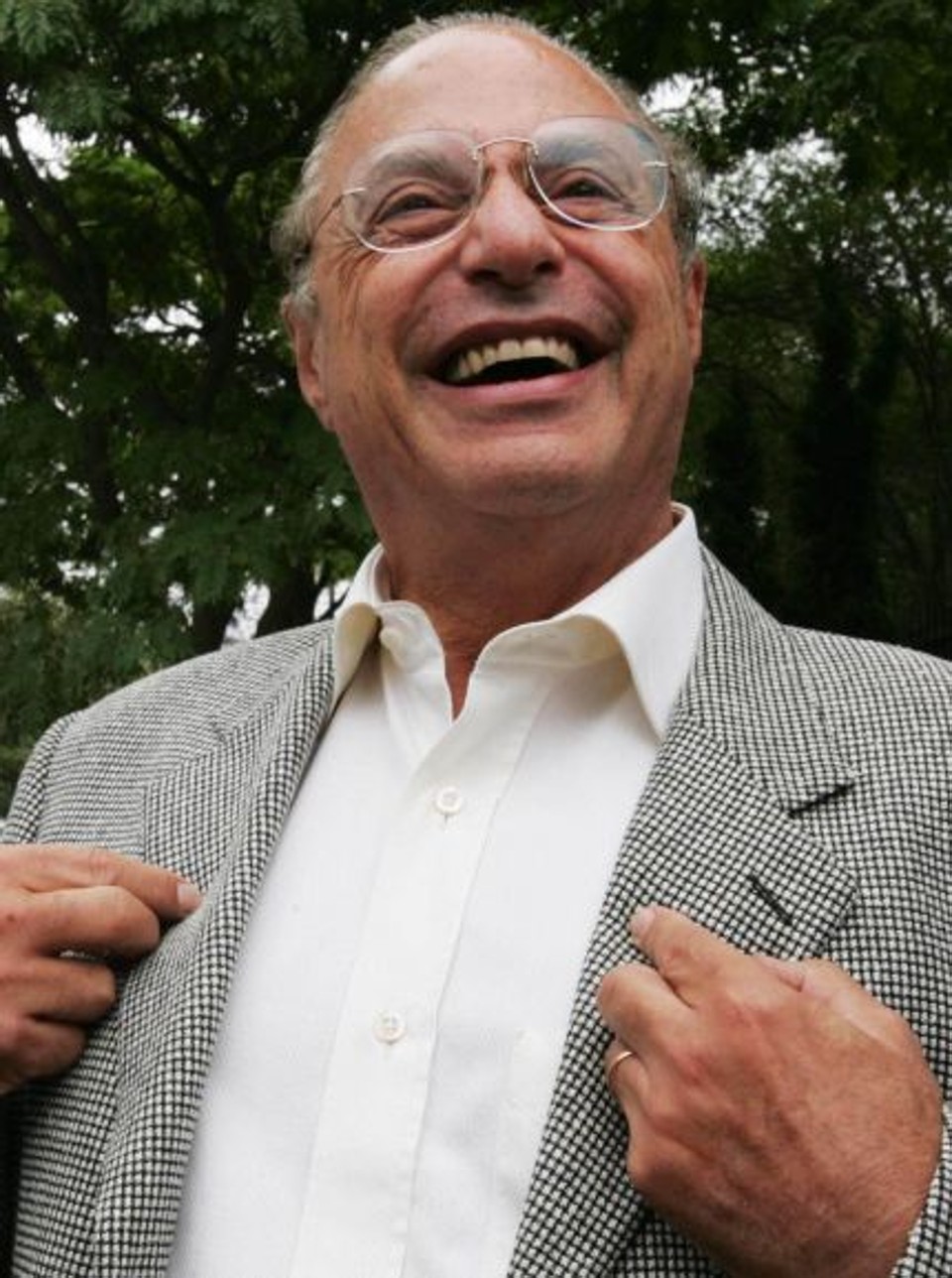 O deputado Paulo Maluf (PP-SP)  foi condenado por superfaturamento durante sua administração na capital paulista. Com a mudança do colega Dornelles, está liberado para concorrer em outubro. | Sebastiaão Moreira/AE
