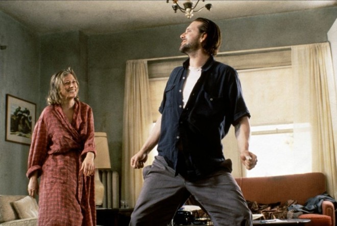 Faye Dunaway e Mickey Rourke: bêbados em Barfly Condenados pelo Vício |