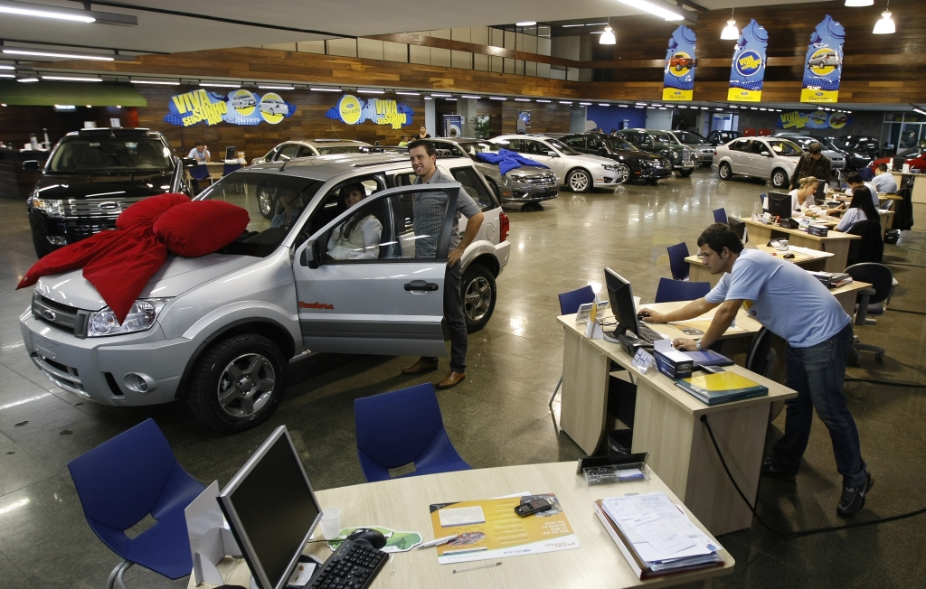 Concessionária de Curitiba: início do ano teve compras impulsionadas pelo benefício do IPI reduzido | Rodolfo Bührer/ Gazeta do Povo