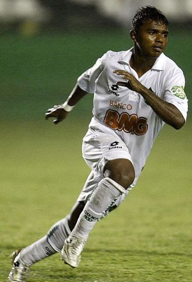 Renatinho pode voltar contra o Jacaré, na próxima terça-feira | Hedeson Alves / Agência de Notícias Gazeta do Povo