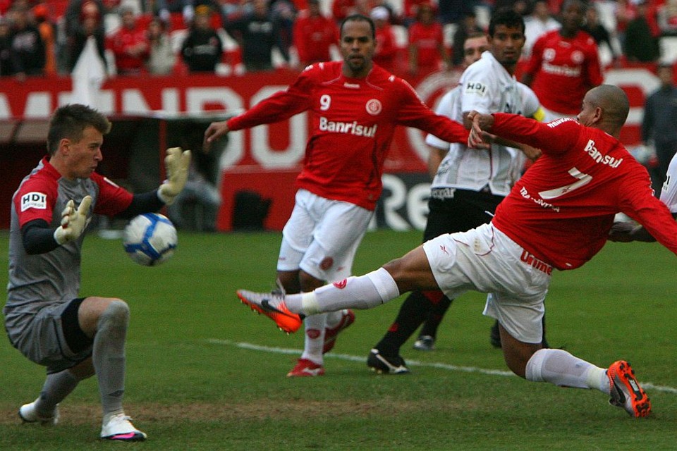Goleiro Neto (foto) salvou o rubro-negro no primeiro tempo, mas não conseguiu segurar o placar na etapa complementar | Lucas Uebel/VIPCOMM