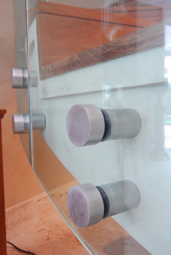 Modelo de suporte de guarda-corpo da Ideia Glass |