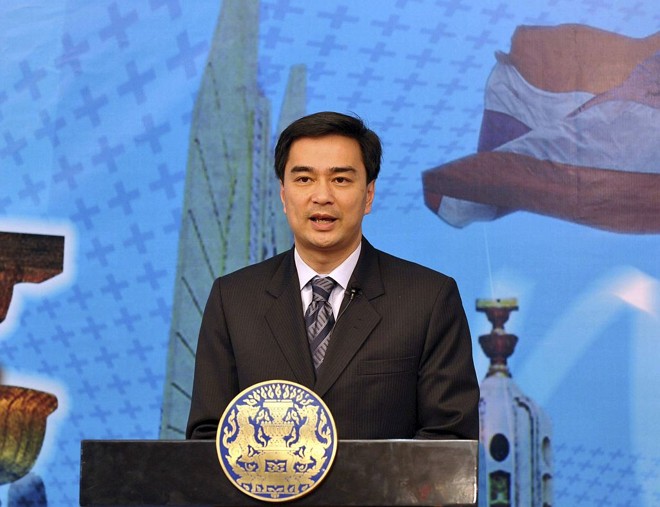 Primeiro-ministro tailandês Abhisit Vejjajiva afirmou que a ordem foi reestabelecida na capital da Tailândia | Reuters