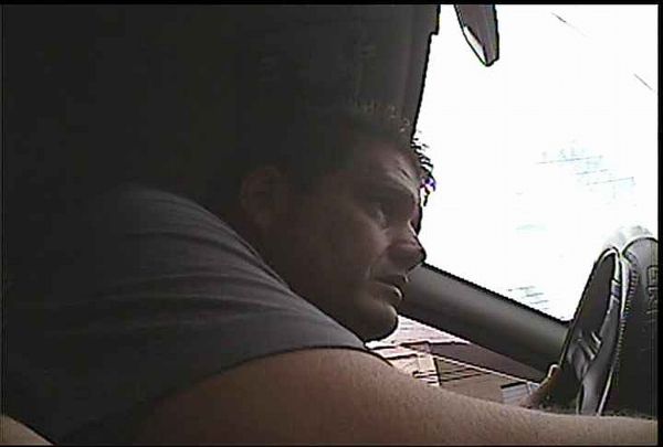 O taxista Eduardo Gbur recebia R$ 17,5 mil por mês da Assembleia, mas em depoimento ao MP confessou que ficava com apenas R$ 800 do total | Reprodução RPC TV