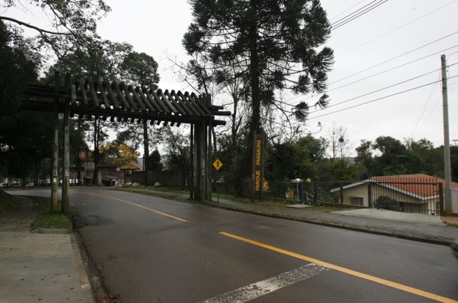 Entorno do Parque Passaúna: tendência de terrenos em condomínios fechados | 