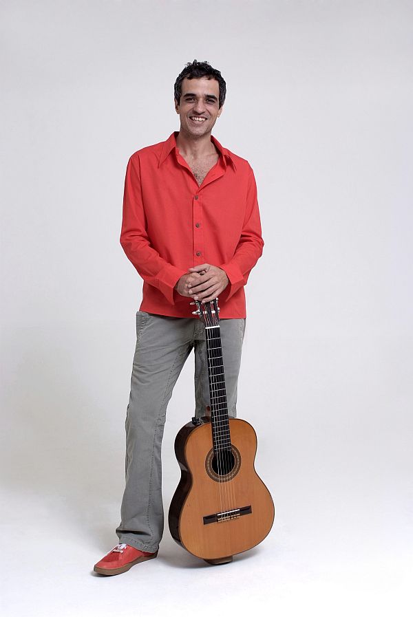 O compositor mostra a voz no ótimo segundo disco, Passageiro | Divulgação