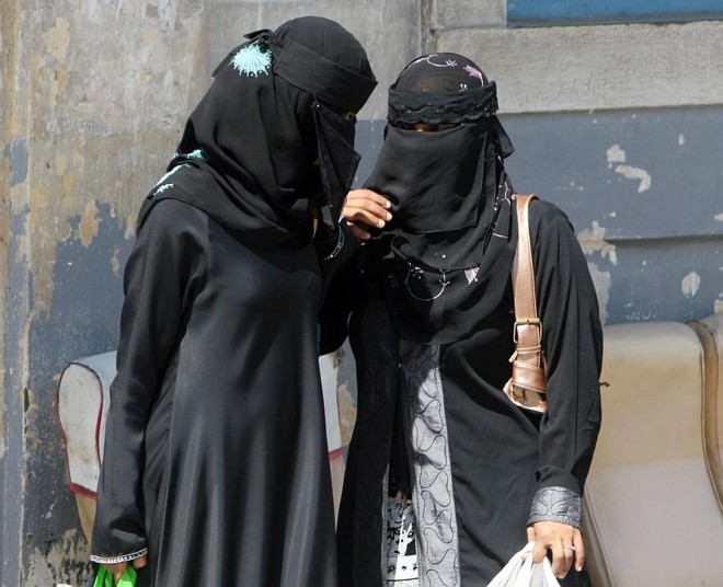 Burca esconde o rosto de adeptas do islamismo | 