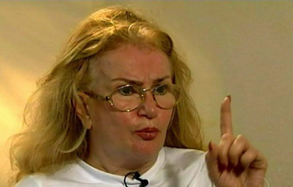 A procuradora aposentada, em entrevista ao Jornal Nacional: "Não posso permitir que a criança se comporte mal na hora da refeição" | Reprodução / TV Globo