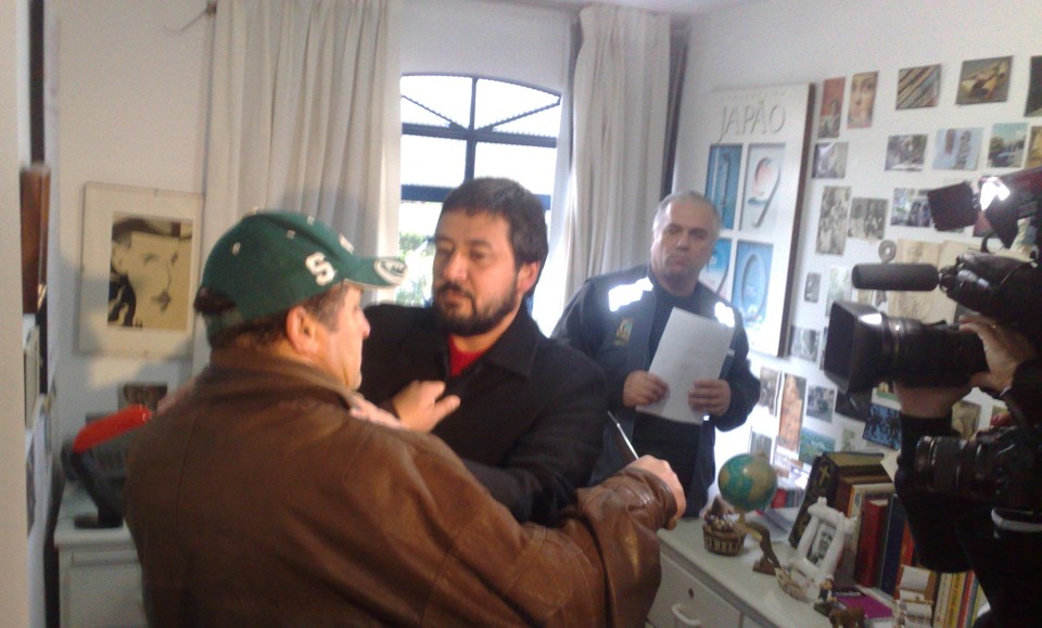 Reconstituição do crime ocorreu na casa do escritor Wilson Bueno | Felippe Aníbal / Gazeta do Povo