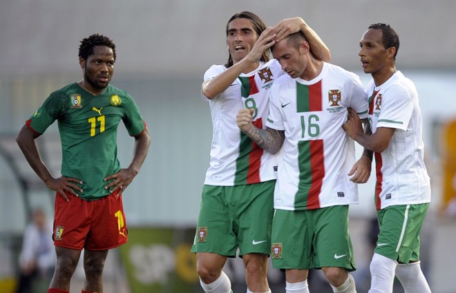 Seleção portuguesa comemora gol sobre Camarões | 