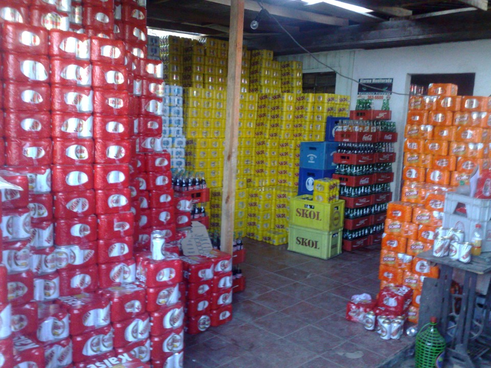Para a polícia, produtos podem ter sido comprados de quadrilhas de roubo de carga | Felippe Aníbal/ Gazeta do Povo