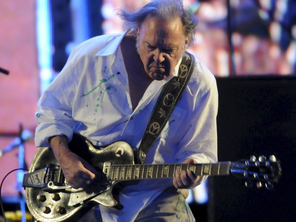 O músico Neil Young esperou o tempo que foi preciso cerca de um ano e meio para conseguir o desenhista que queria... | Kiko Huesca/Efe