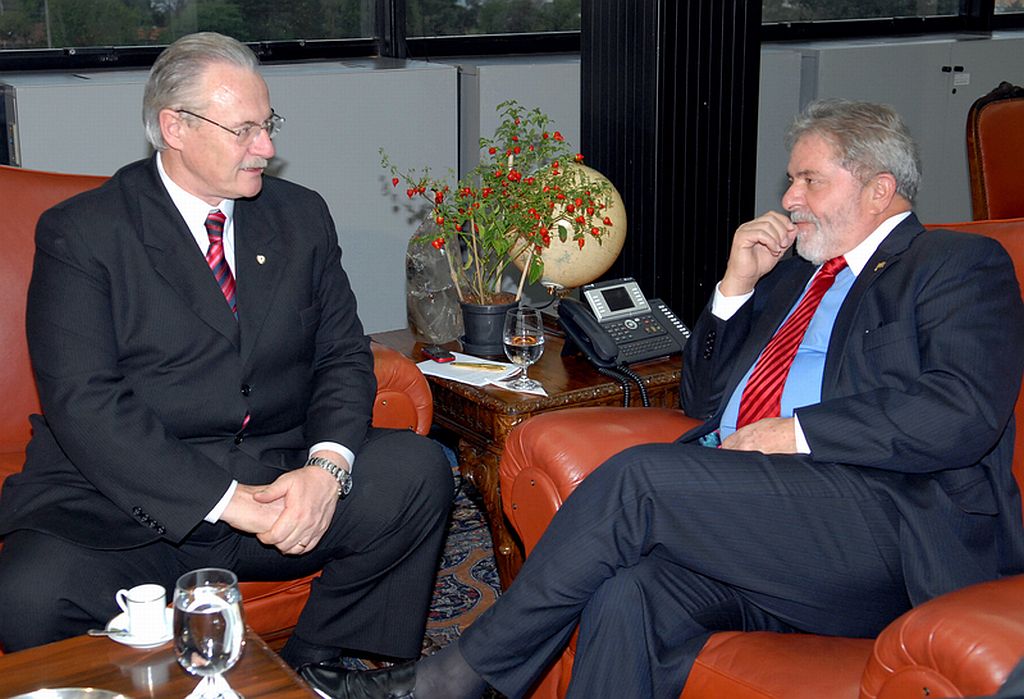 Depois da cantoria, o papo sério. | Agência Brasil