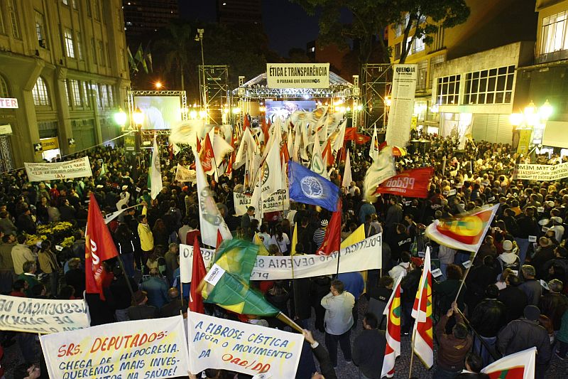 Manifestação do movimento Paraná Que Queremos na Boca Maldita, no dia 8 de junho, é exemplo de participação cidadã nos rumos do país | Marcelo Elias/Gazeta do Povo