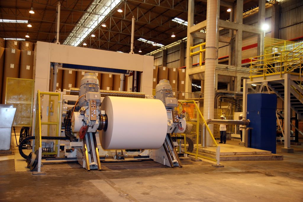 Indústria de papel no Paraná: grandes consumidores de energia podem ter desembolsado quase R$ 500 mil em dez anos | Henry Milléo/ Gazeta do Povo