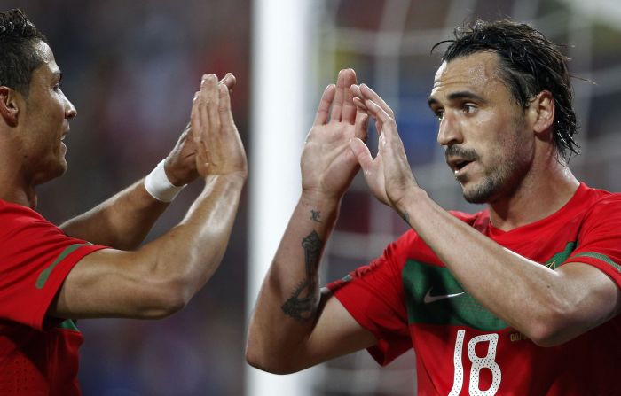 Hugo Almeida marcou dois gols na vitória de Portugal | José Manuel Ribeiro / Reuters