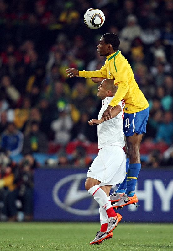 O zagueiro Juan se destaca nesta Copa do Mundo pelo jogo eficaz e leal | Albari Rosa / Gazeta do Povo enviado especial