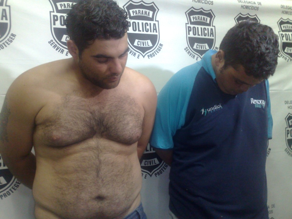 Os acusados Rocha e Razini foram apresentados nesta sexta-feira (25), na Delegacia de Homicídios | Felippe Aníbal/ Agência Gazeta do Povo