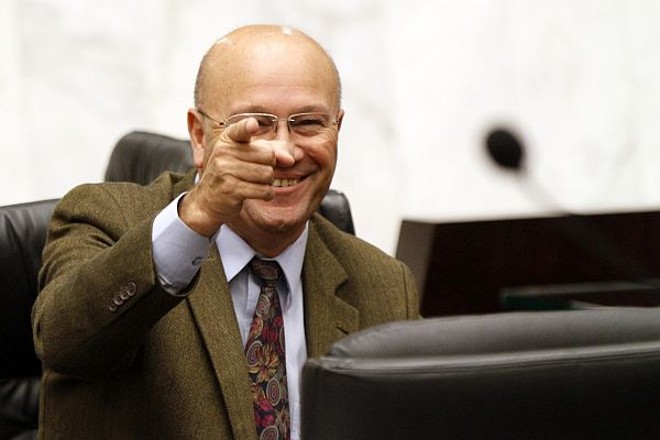 Romanelli: Copel do investimento é uma. A da publicidade é outra. |