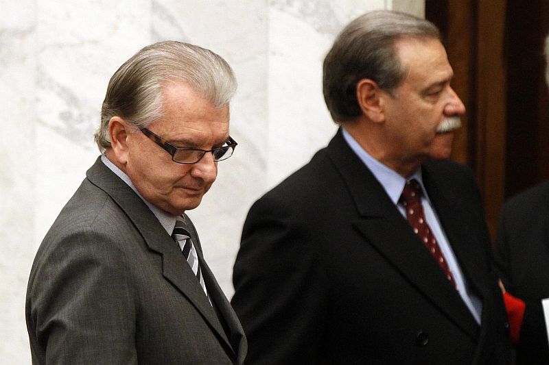 Nelson Justus e Celso Rotoli de Macedo, futuro presidente do TJ: visita, em meio à crise do Legislativo, foi interpretada nos bastidores como demonstração de apoio ao presidente da Assembleia | Daniel Derevecki/ Gazeta do Povo