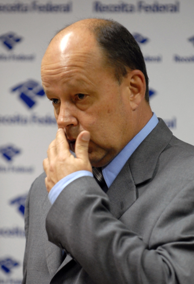 Lampert: sem permissão para analisar | ABr