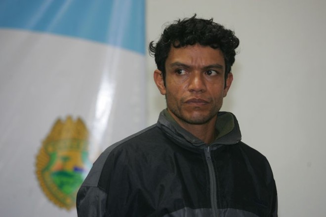 ...usado pelo acusado Paulo Estevão de Lima (à direita) | 