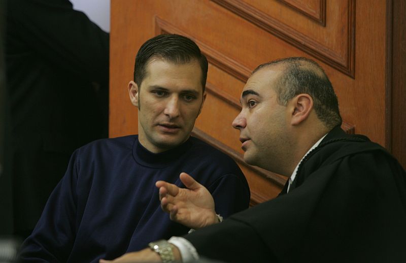 Marlon Janke, um dos suspeitos de matar o estudante Bruno Coelho, durante o julgamento de ontem | Aniele Nascimento/Gazeta do Povo