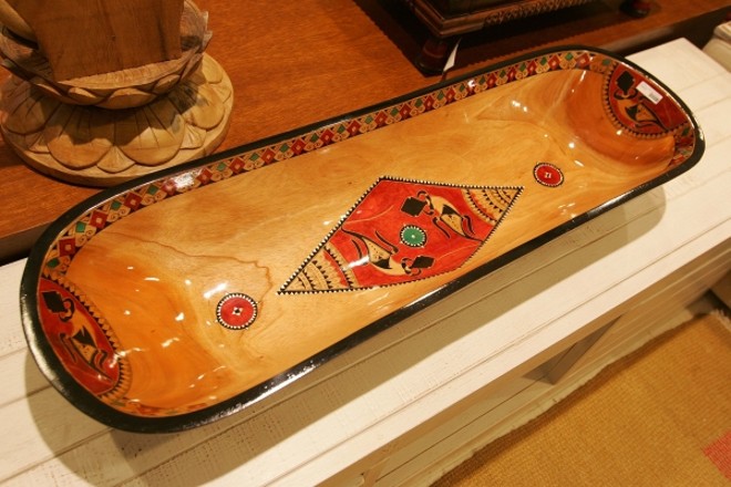 Gamela de madeira com madrepérolas, de Bali: R$ 460, na Artesanal |