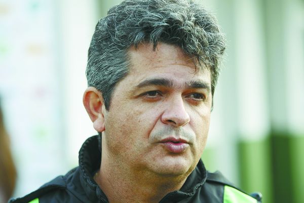 Ney Franco vai mostrar o vídeo das chances perdidas para os atacantes do Coxa | Antônio More/Gazeta do Povo