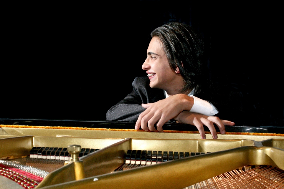 Concerto será apresentado a partir das 21 horas, no Auditório Luzamor | Divulgação