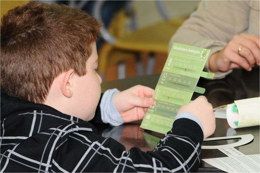 O Shopping Palladium distribuiu uma calculadora para os clientes saberem quantas árvores são necessárias para compensar sua geração de gases de esfeito estufa | Divulgação