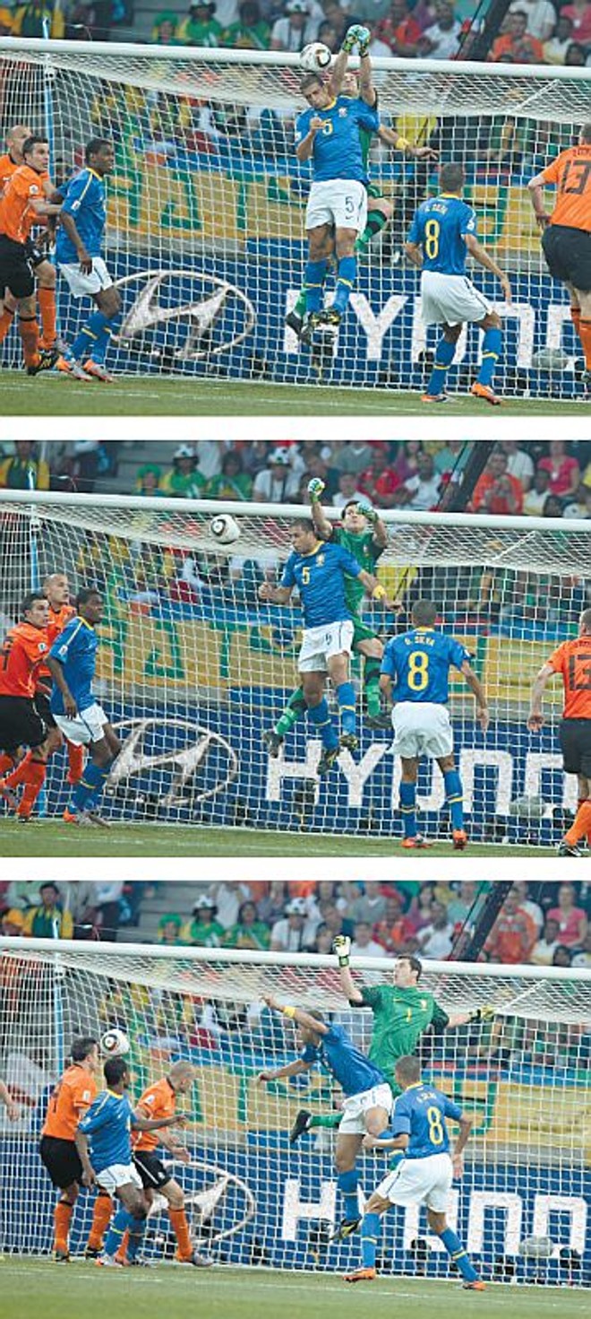 Júlio César e Felipe Melo se atrapalham no gol de empate da Holanda | 