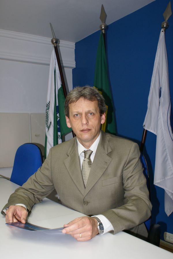 Mesmo sem a regulamentação do artigo 236 da Constituição, o Poder Judiciário deu cumprimento à Lei Mater, realizando os concursos públicos no estado. Robert Jonczyk, presidente da Anoreg-PR | Anoreg