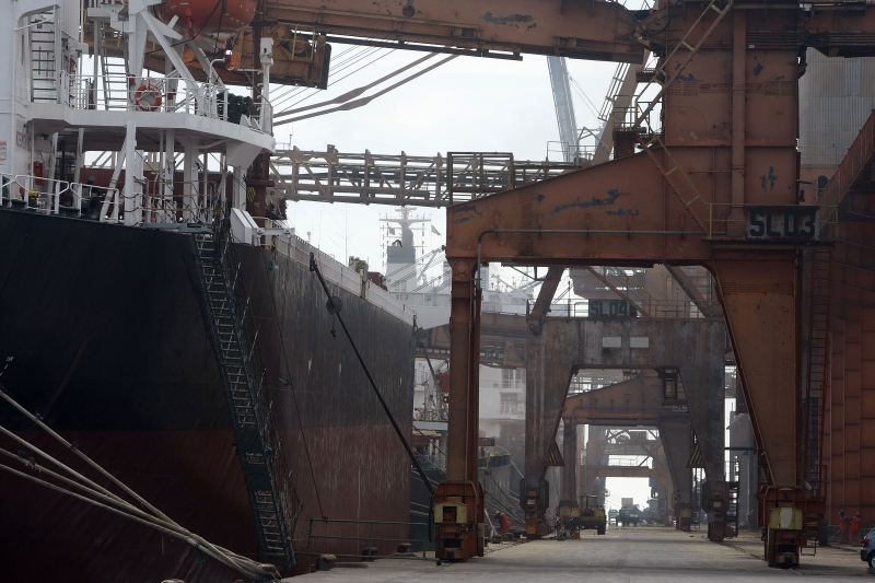 Porto ficou interditado entre a tarde de quinta e a madrugada de sexta passada | Valterci Santos/ Gazeta do Povo