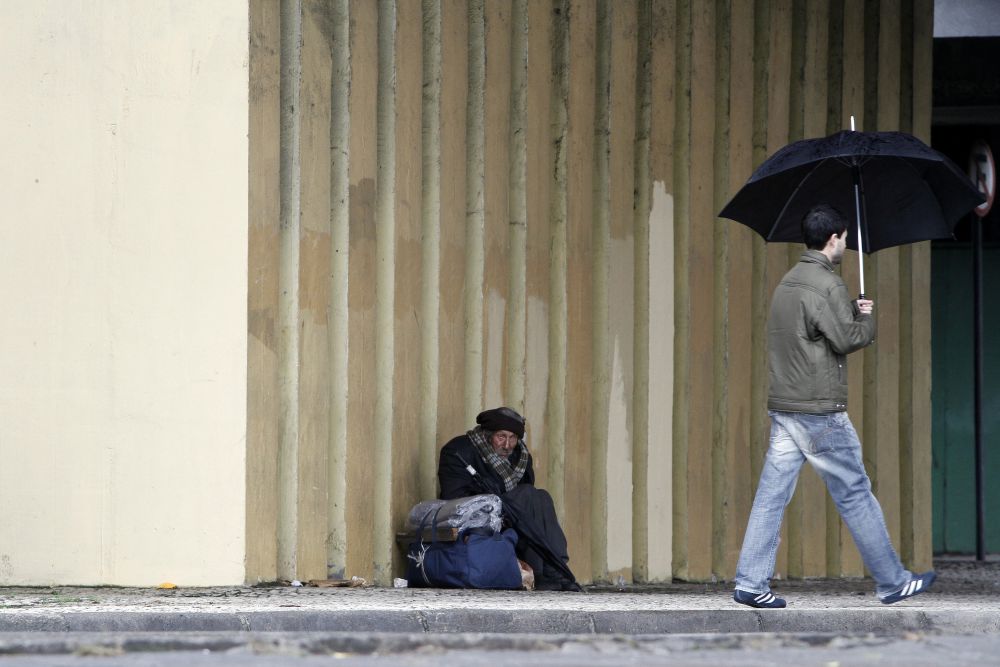 Combinação de frio e chuva dos últimos dias fez o curitibano sofrer... | Daniel Derevecki / Gazeta do Povo