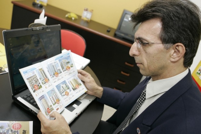 Há dois anos o administrador de empresas Edison Moreira trocou o cargo de gerente de logística pelo de corretor |